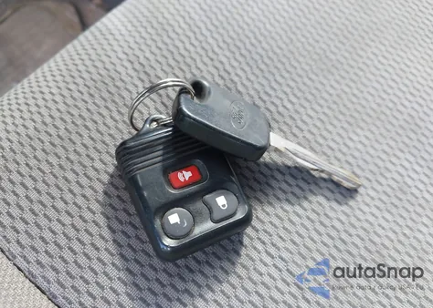 2005 Ford Excursion Xls/Xlt from USA, damaged, VIN 1FMNU41S05EB25748